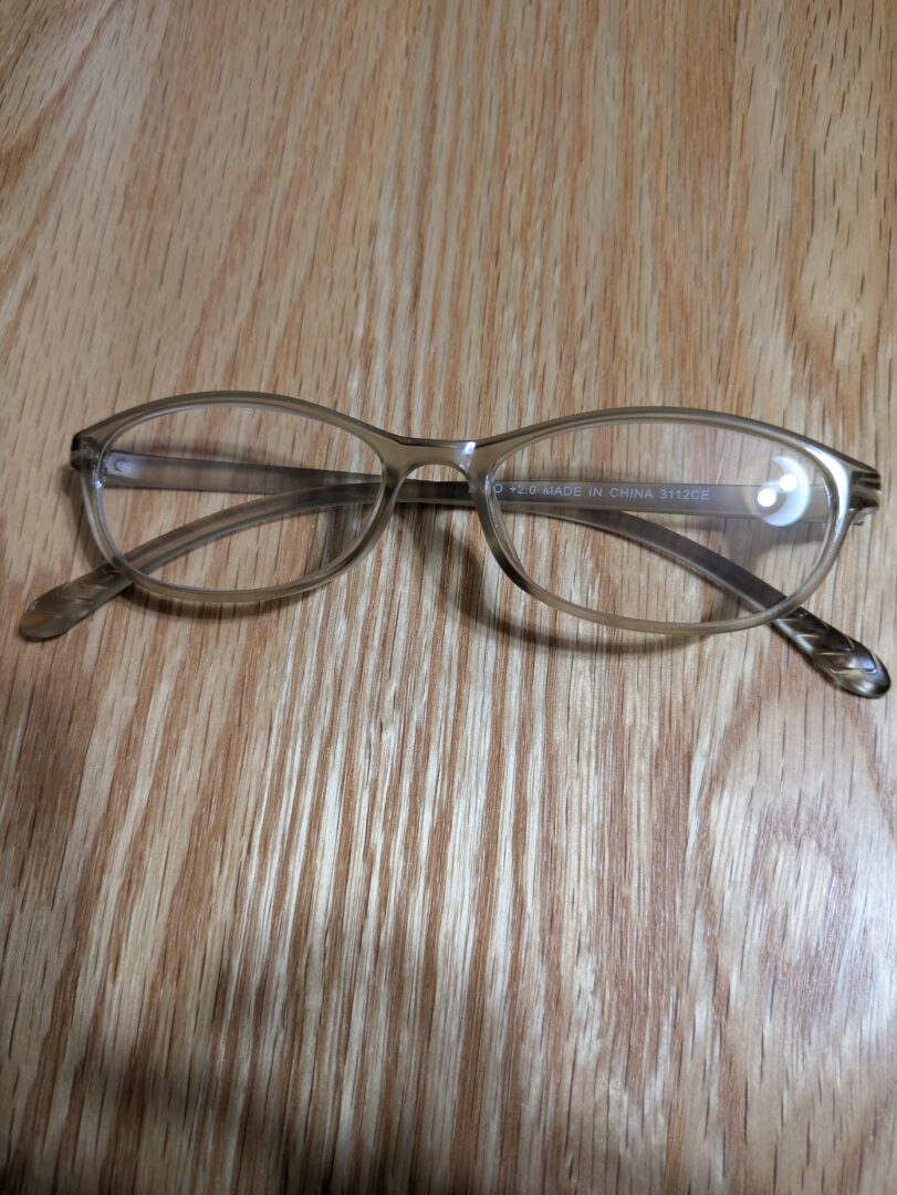 ダイソーの老眼鏡